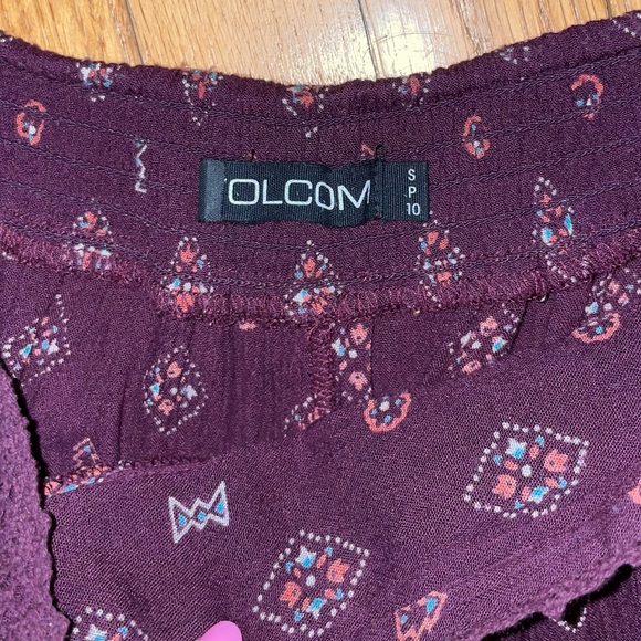 Volcom Women’s Flowy High Waist Shorts - Picture 2 of 2